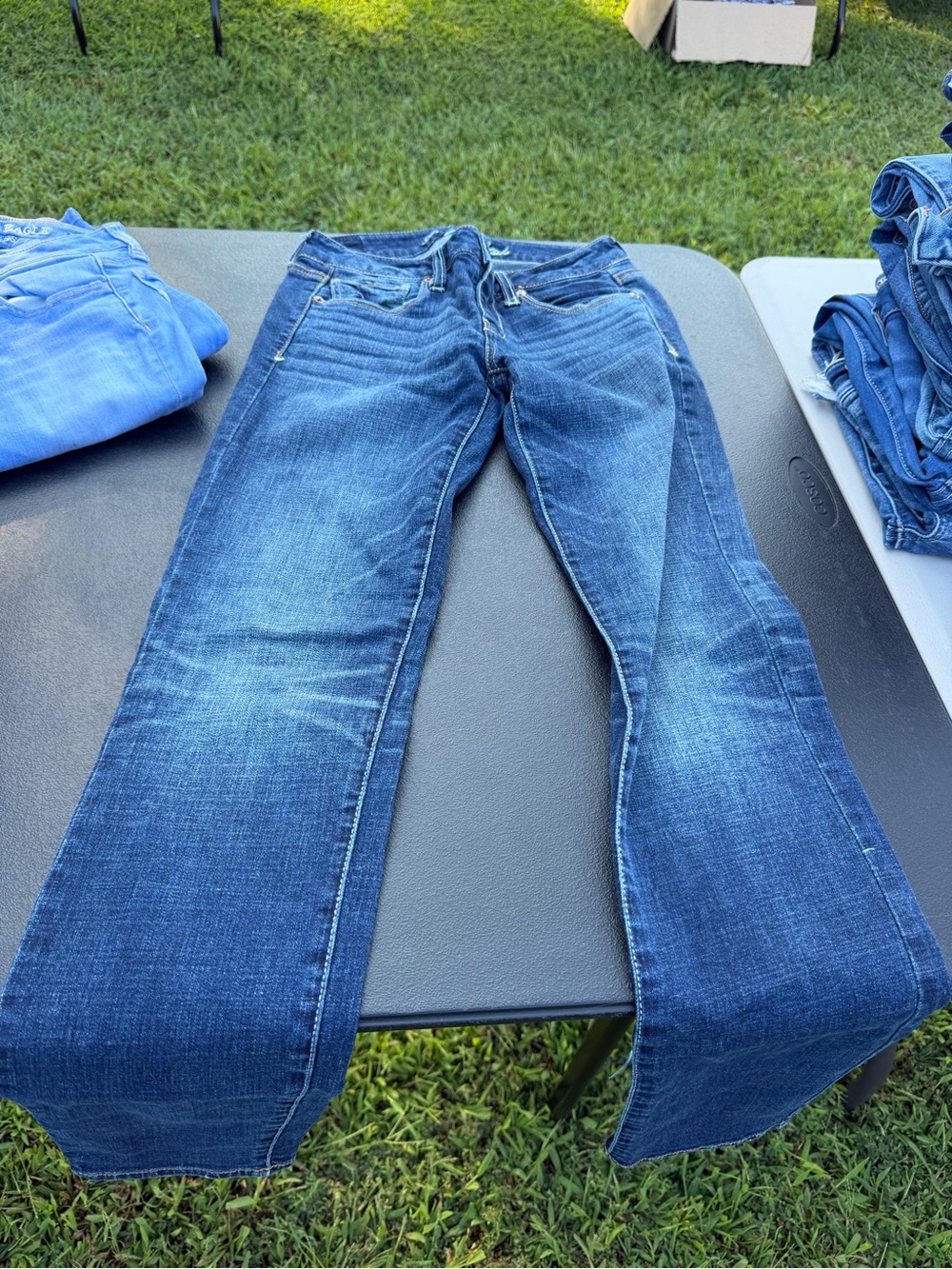 American Eagle Outfitters Women's Dark Blue Flare Jeans